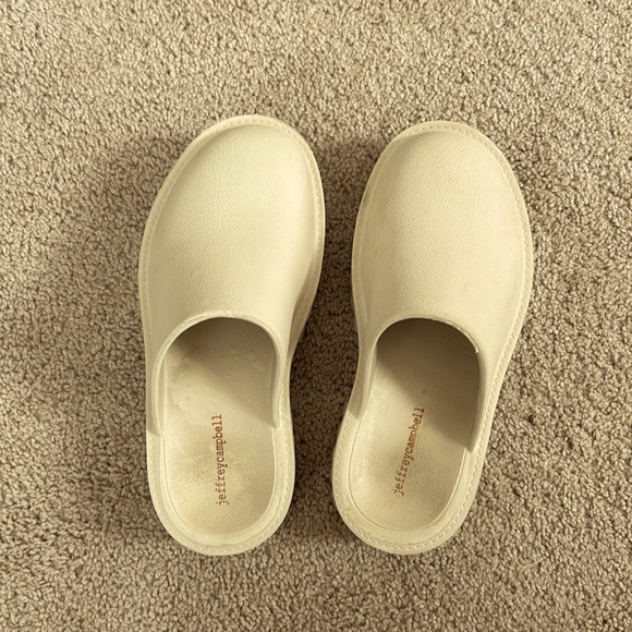 Y2K Jeffrey Campbell Size 8 Clog cream Platform Clog mules - Picture 3 of 4